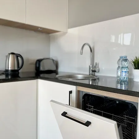K22 Slawinska 503 Sun-city Apartament *